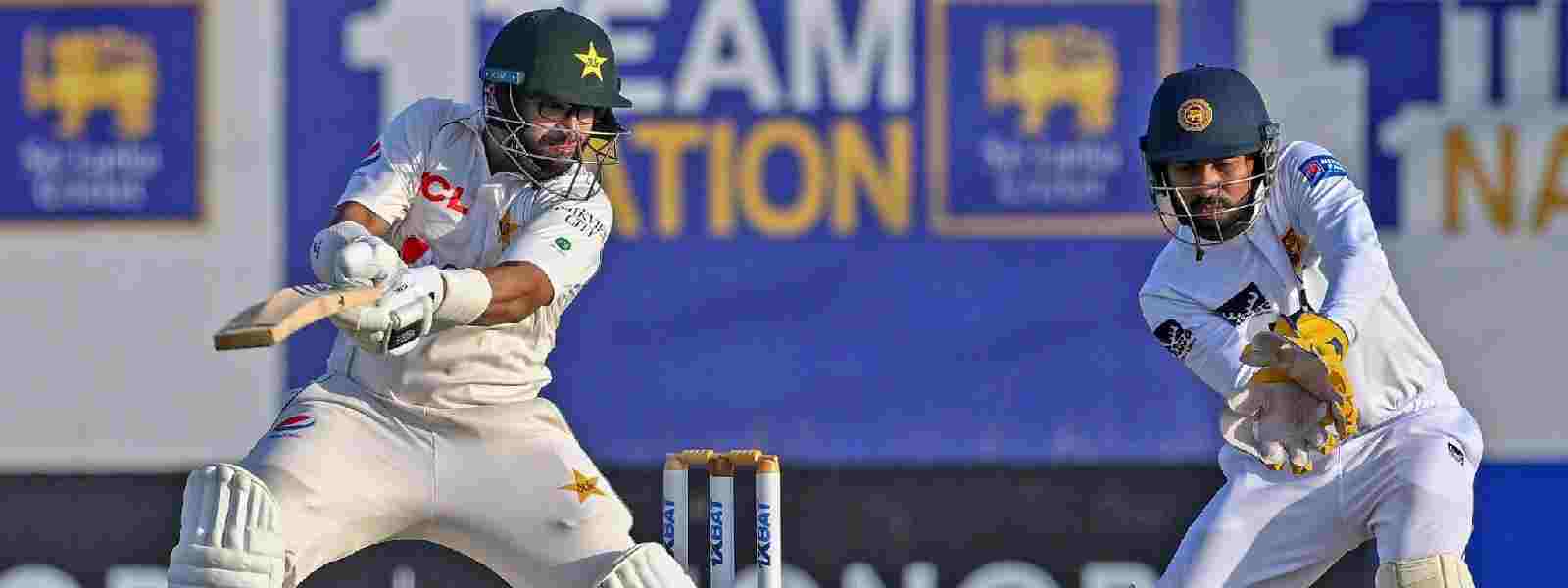 Pakistan defeat Sri Lanka by 4 wickets in 1st test